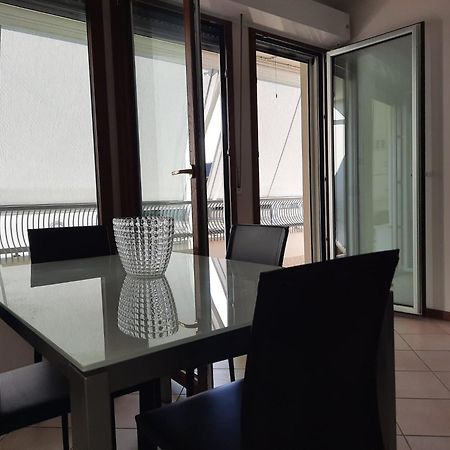 Centromare Lejlighed Cattolica Eksteriør billede